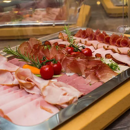 Residenz Hoessinger 4* Karlstetten