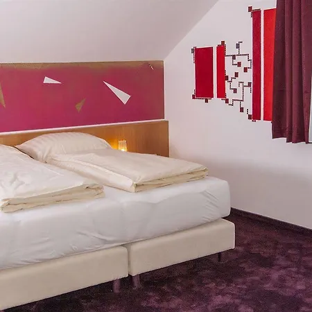 Hotel Residenz Hoessinger 4*