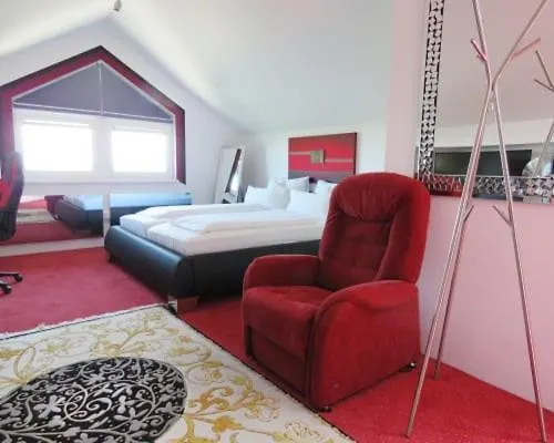 豪斯林格住宅酒店 酒店 Karlstetten