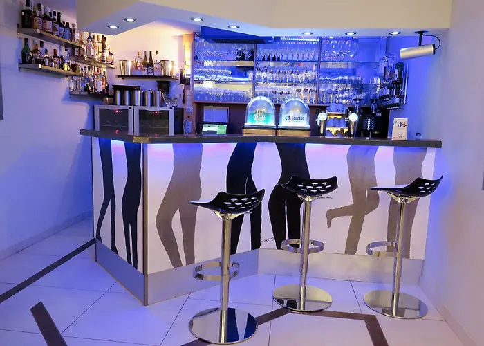 豪斯林格住宅酒店 酒店 Karlstetten