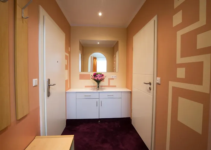 豪斯林格住宅酒店 Karlstetten